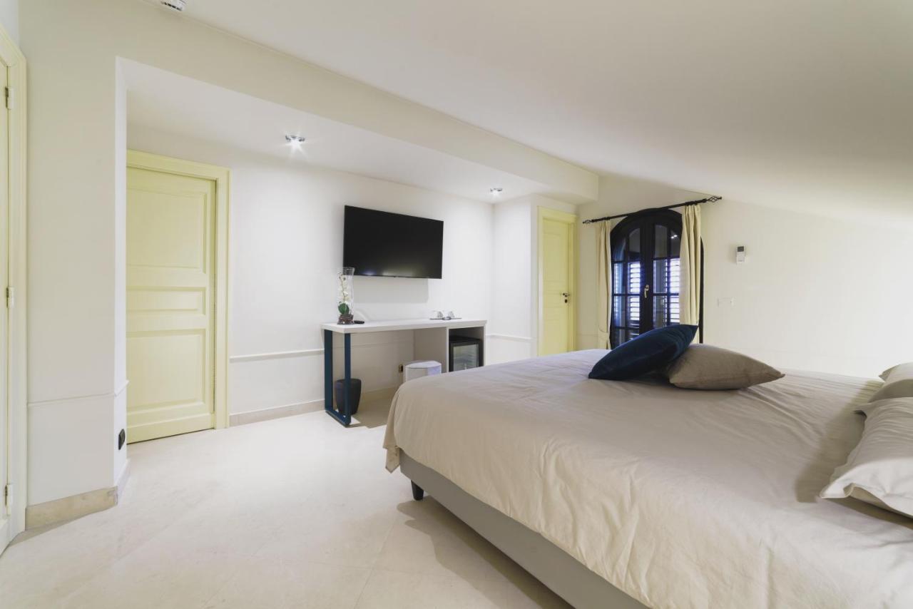 Caffetteria Luca Suite & Rooms Бронте Экстерьер фото